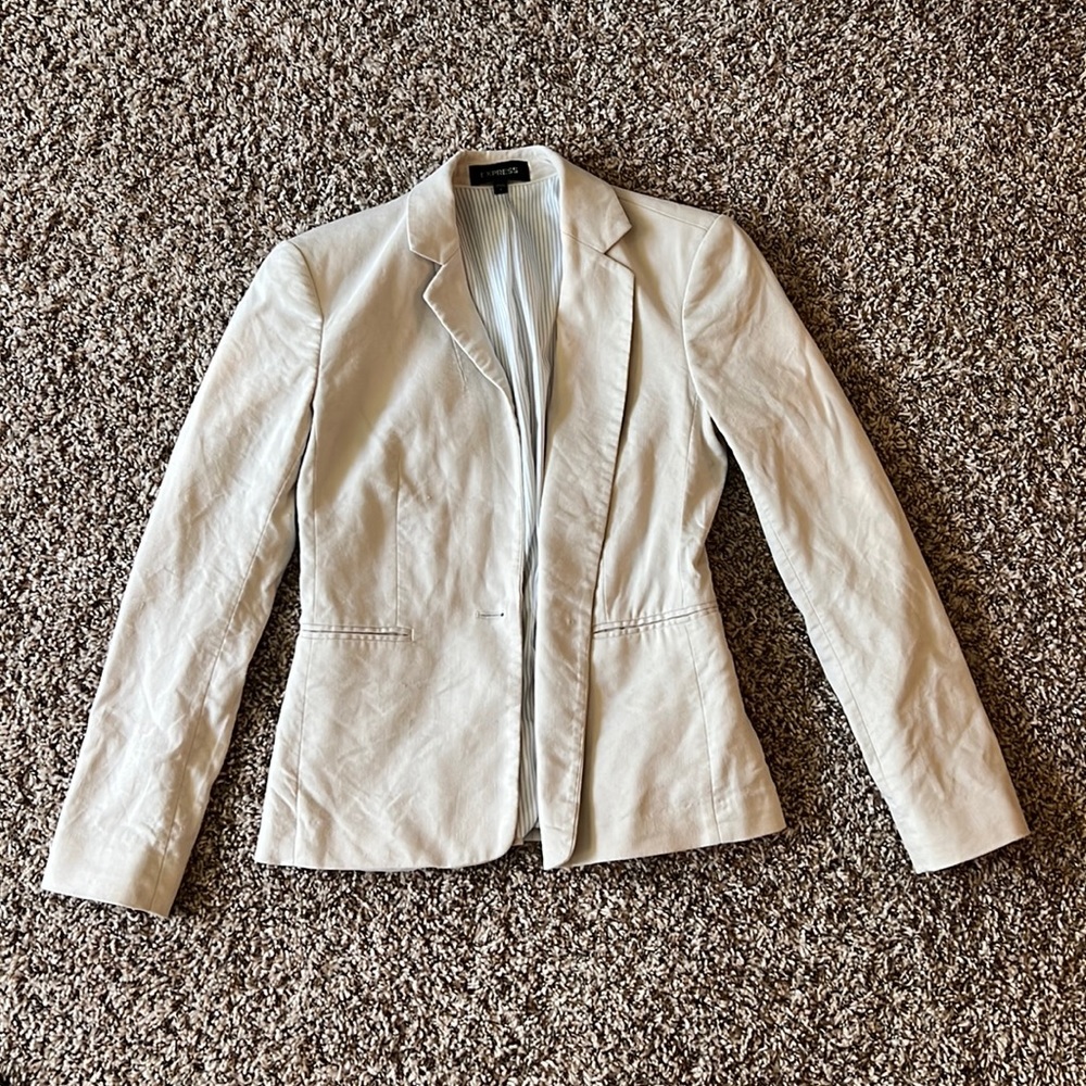 Express cream blazer size 2